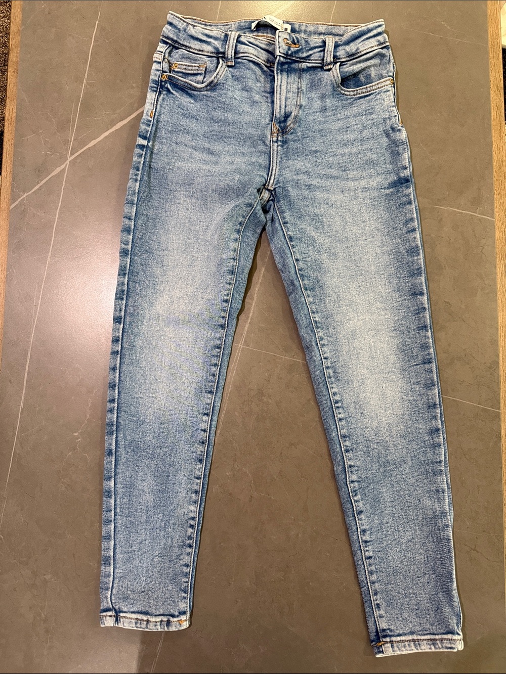 Zara Women's Light Wash Skinny Jeans